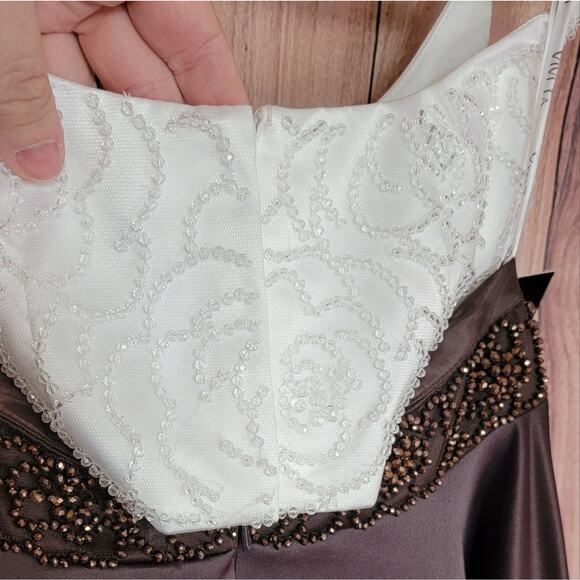 NWT Vivi Ta Ivory & Chocolate 2 Piece Gown, Style # VT2056, Sz 4 - Picture 9 of 12